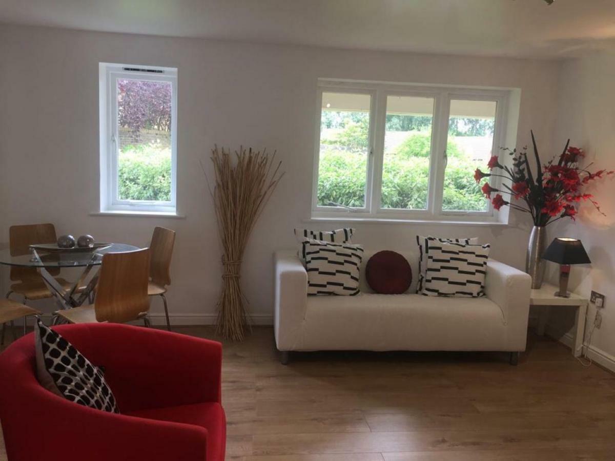 2 Bed Flat, Dedicated Workspace, Parking, 4Ktv Londra Dış mekan fotoğraf